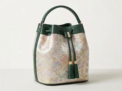 Shu Brocade Soft-Tone Chrysanthemum-Bird Tassel Bucket Bag
