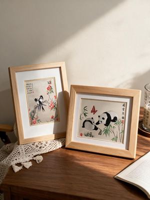 Shu-Brocade Spring Swallows on Peach Blossoms · Vertical Framed Silk Art（30*20CM）